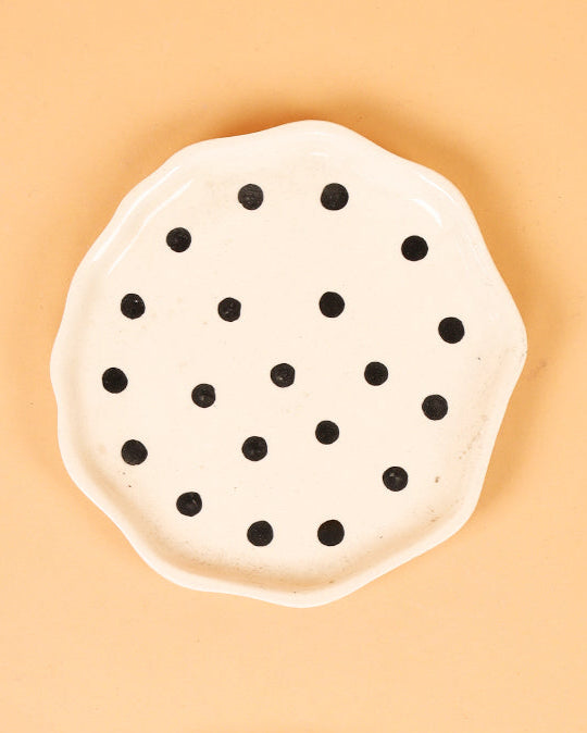 Munchy Ceramic snack plates 5 inch ( Microwave Safe )