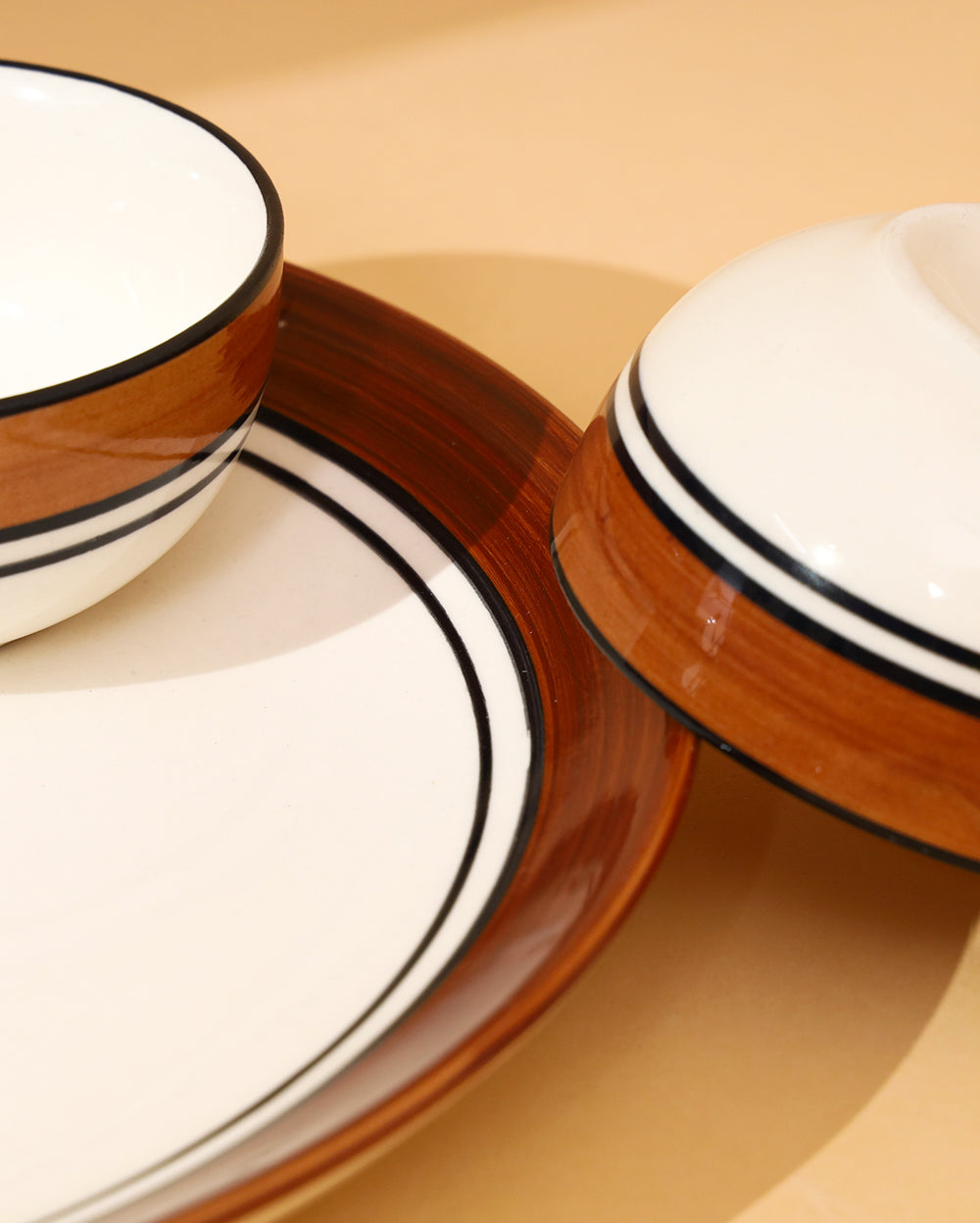 Classic dinner set