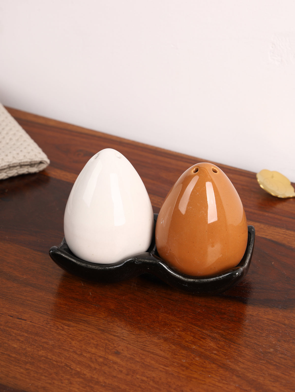 Ceramic Salt And Pepper Shaker