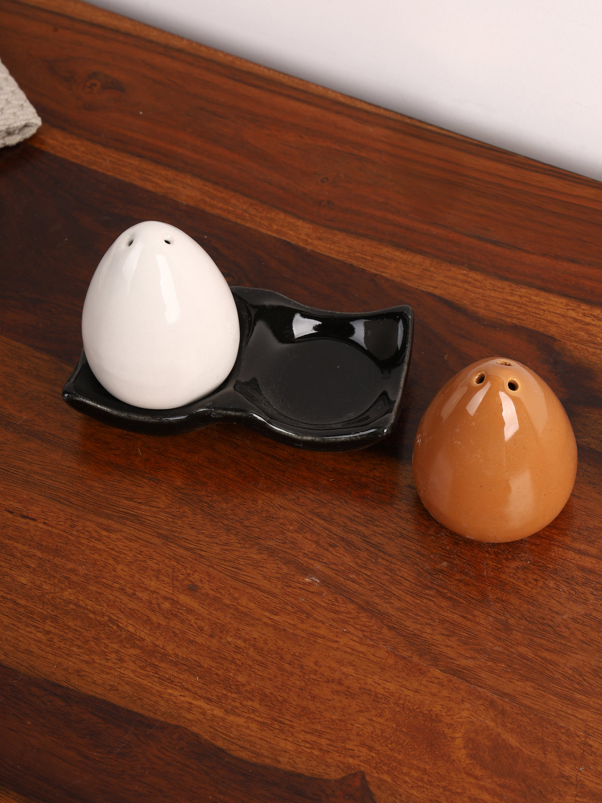 Ceramic Salt And Pepper Shaker