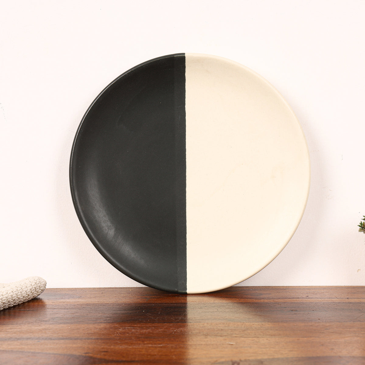 Yin yang dinner plate