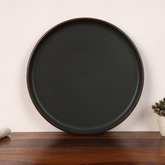 Charcoal dinner plate