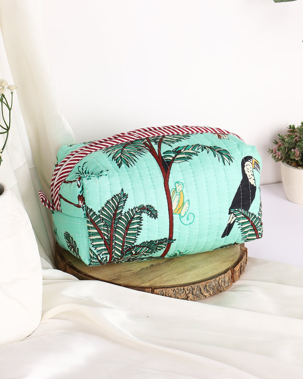 Green palm travel pouch (Set of 3)