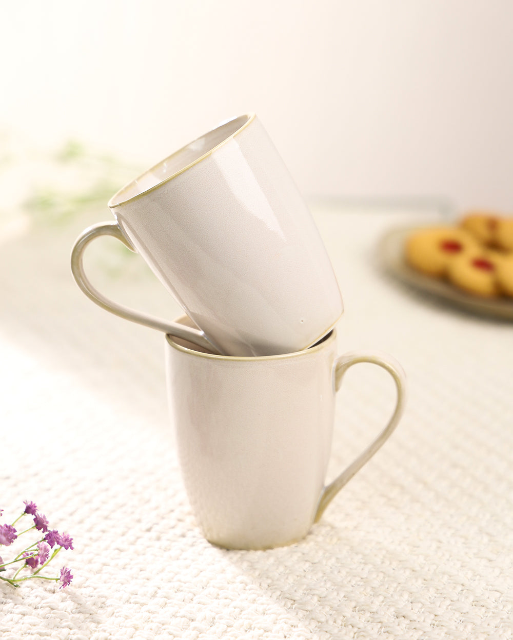 The snowy lily cup