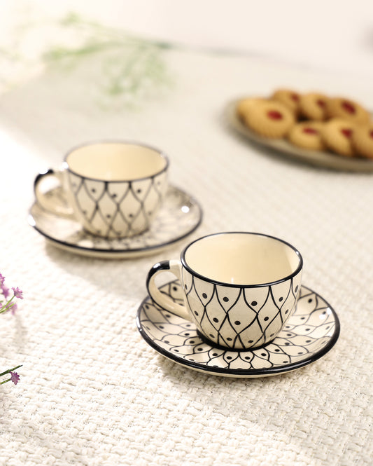 Dotty tea set with saucer