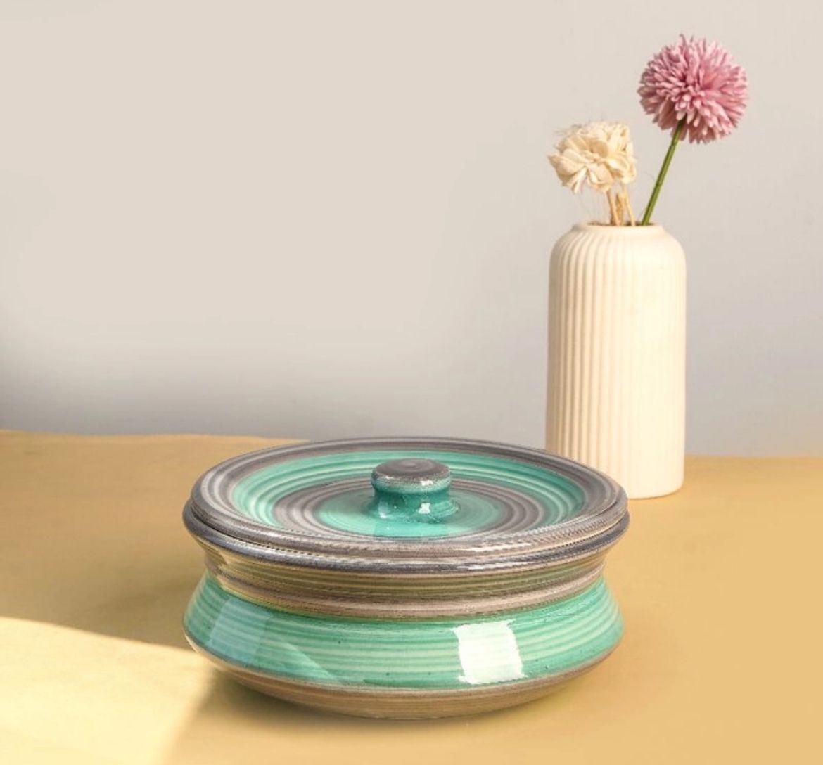 Simple handi with lid – Amruk