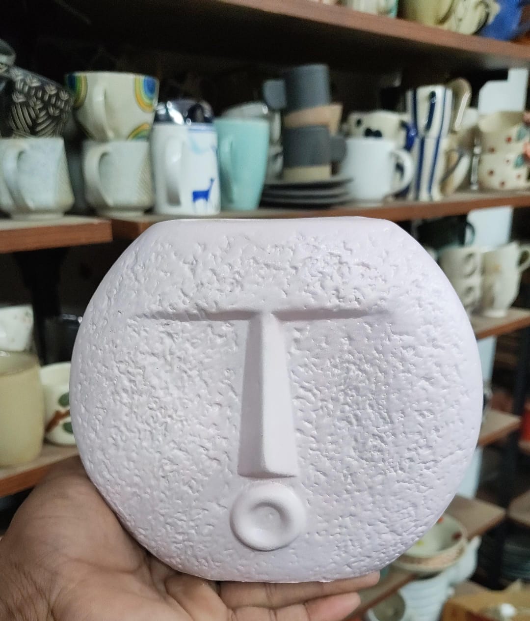 Face round vase-o 6 inch